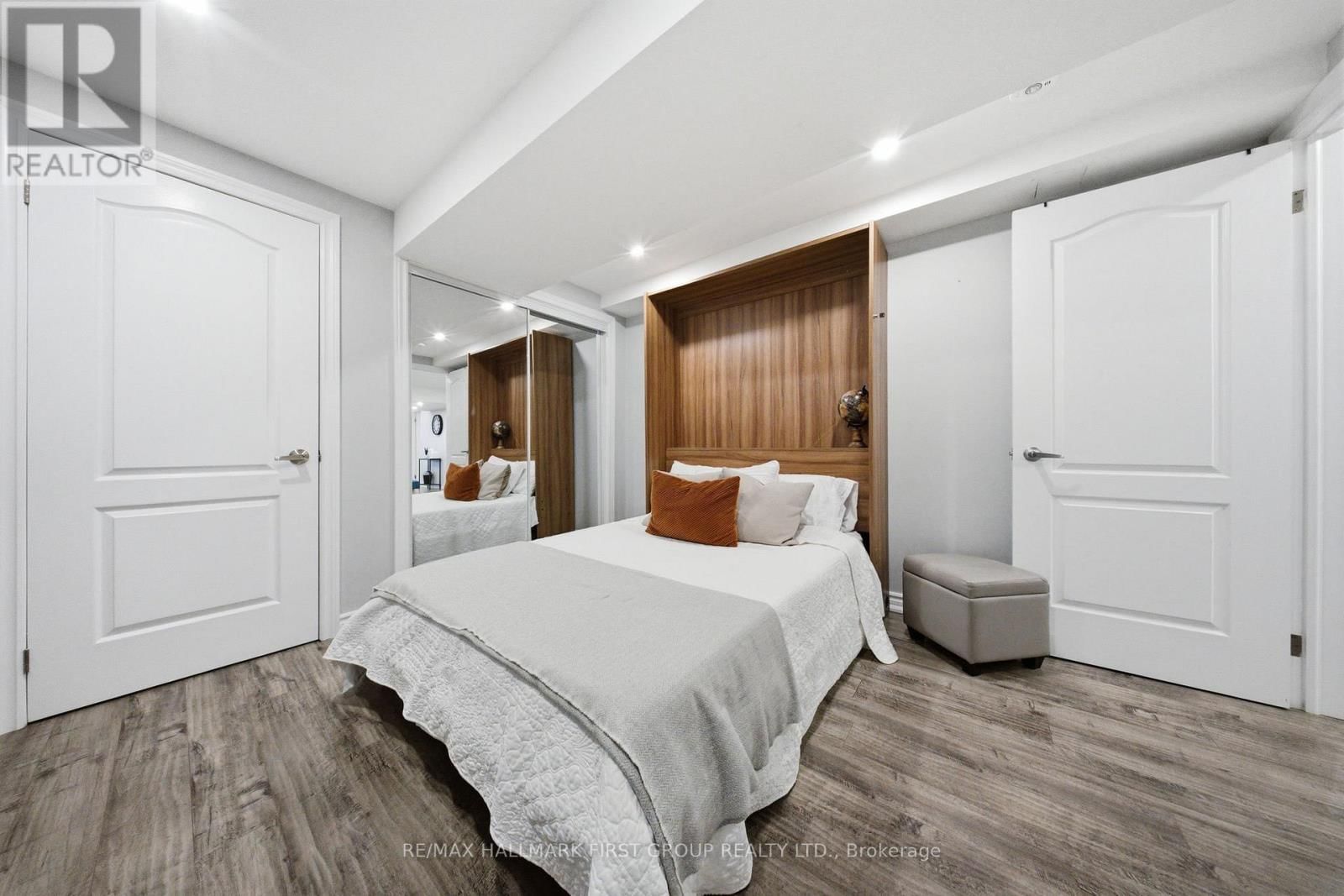 82 WOODCOCK AVENUE Image 28