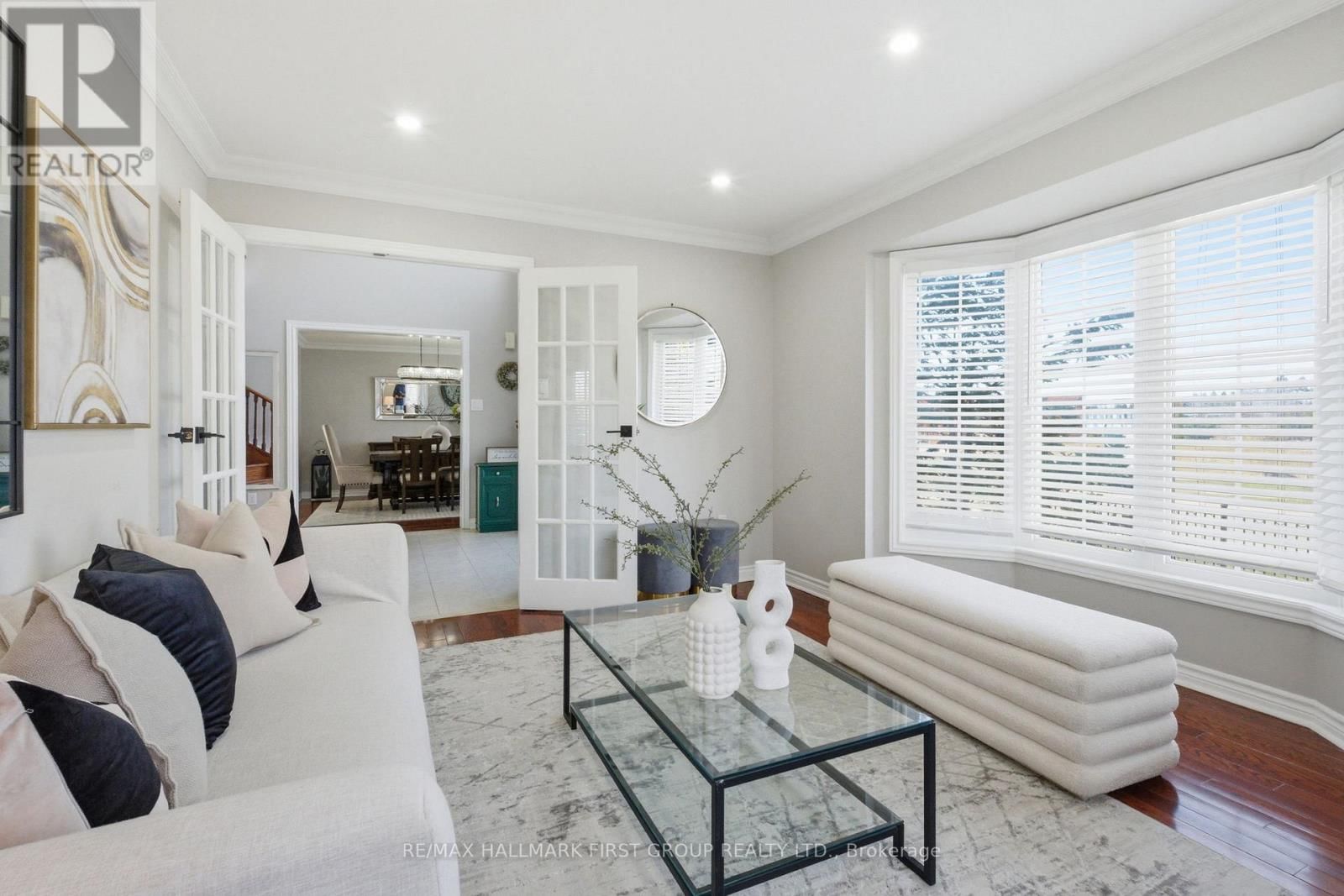 82 WOODCOCK AVENUE Image 6