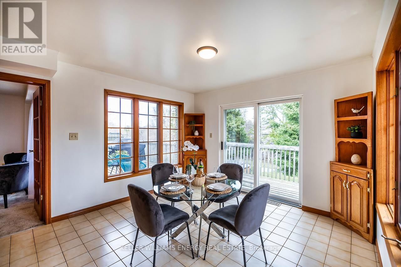 565 PRESTWICK DRIVE Image 12