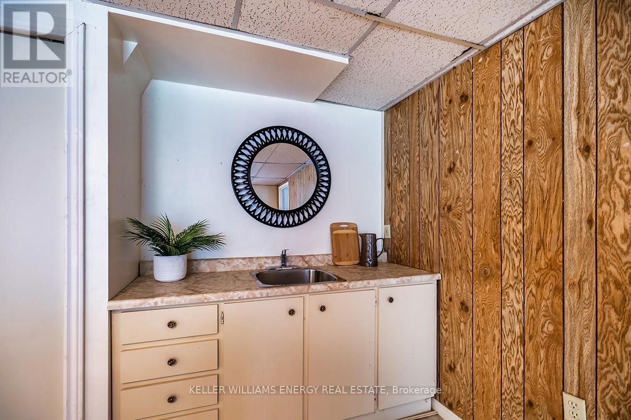 565 PRESTWICK DRIVE Image 35