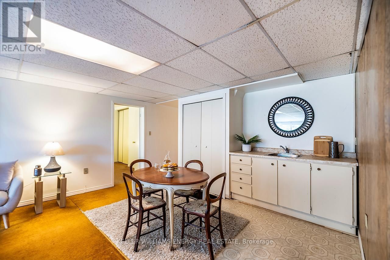 565 PRESTWICK DRIVE Image 36