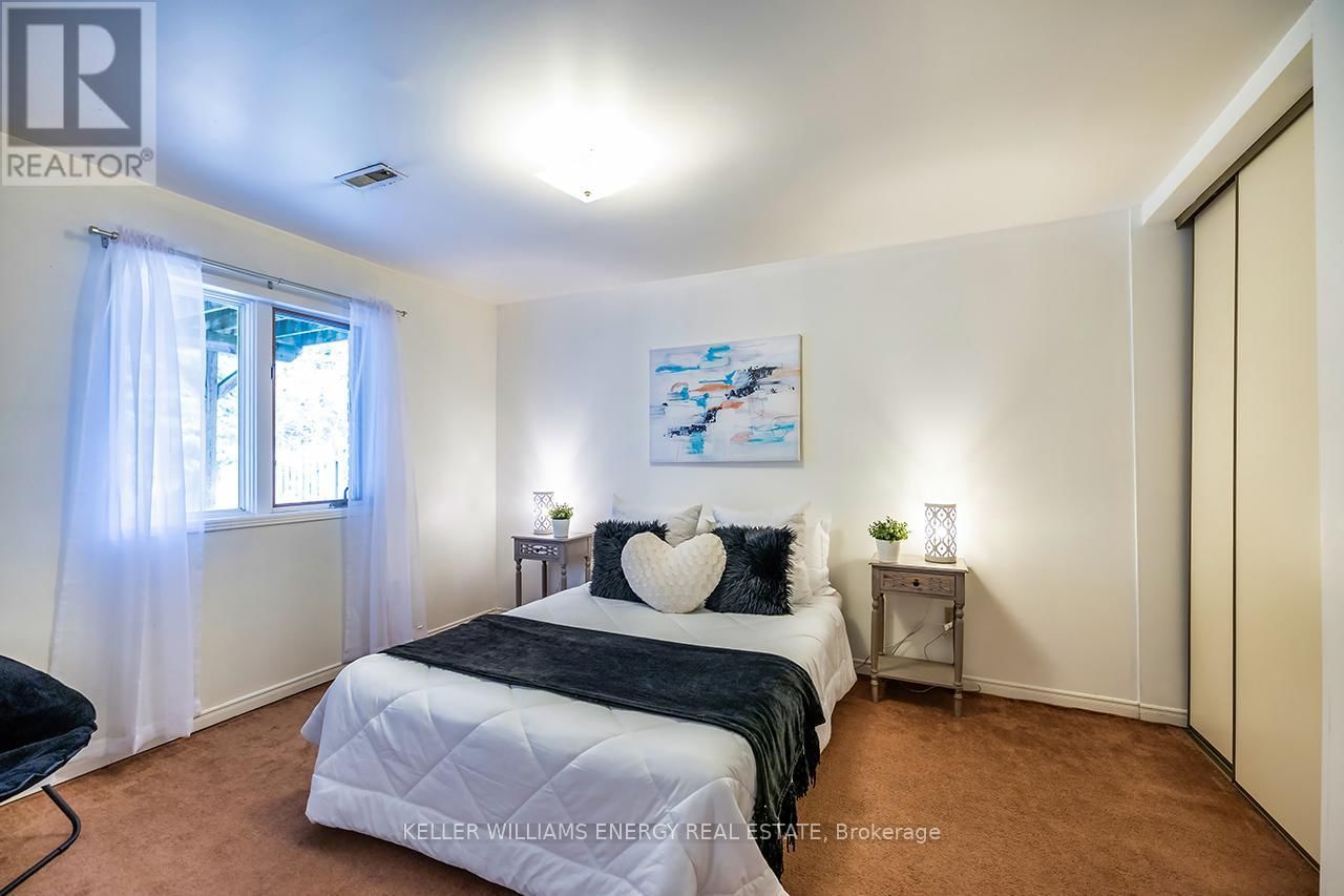 565 PRESTWICK DRIVE Image 41