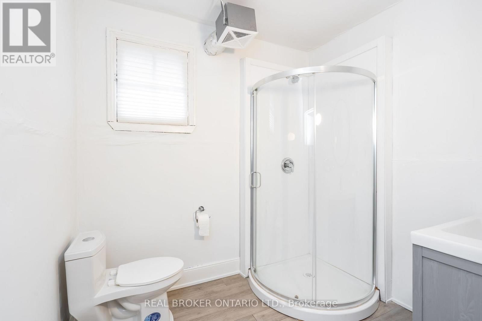 36 BRUCE STREET Image 10