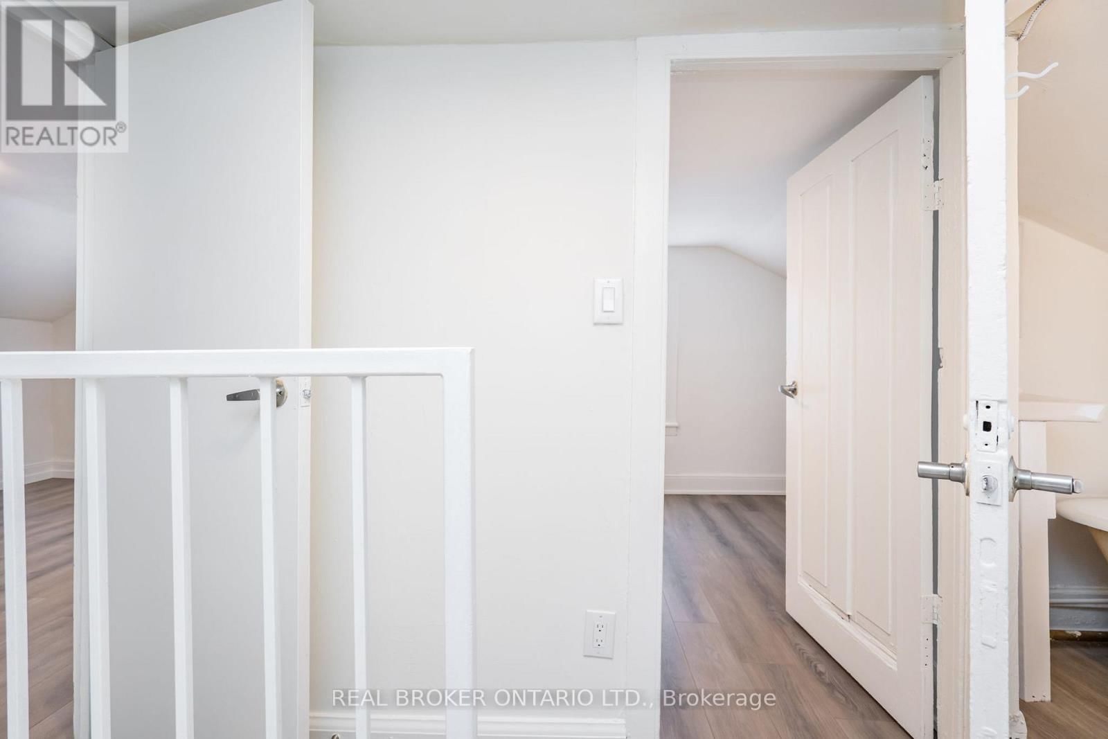 36 BRUCE STREET Image 12