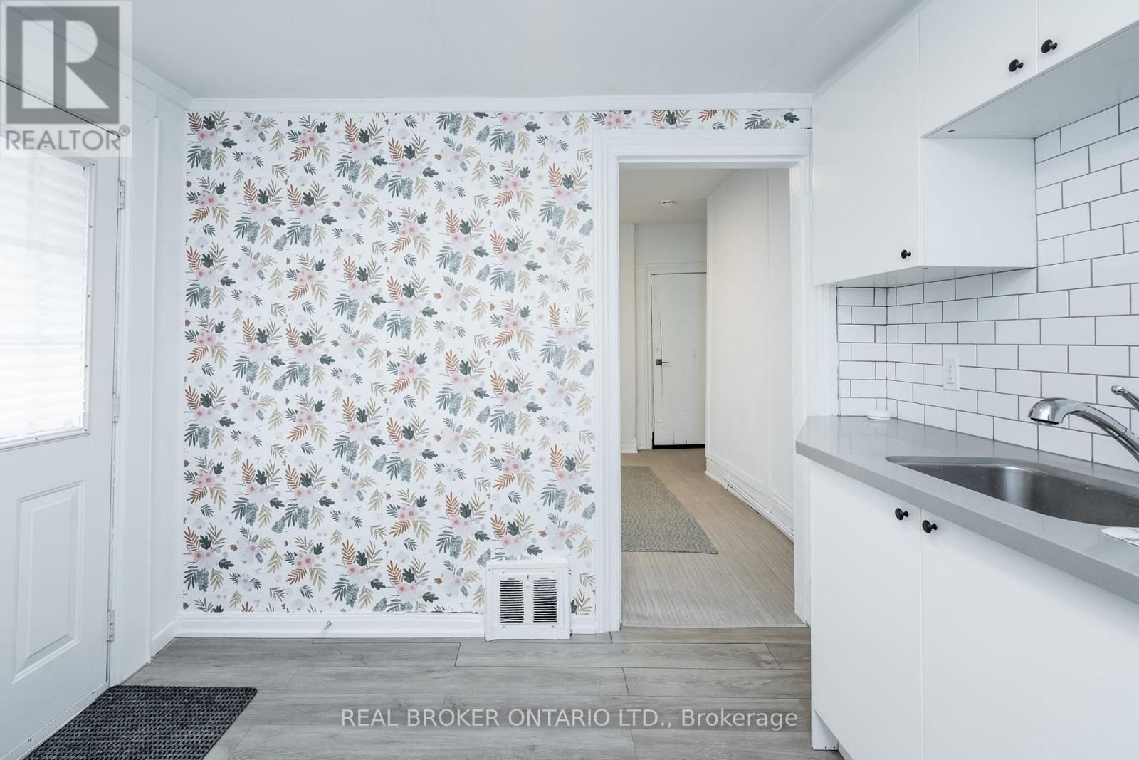 36 BRUCE STREET Image 26