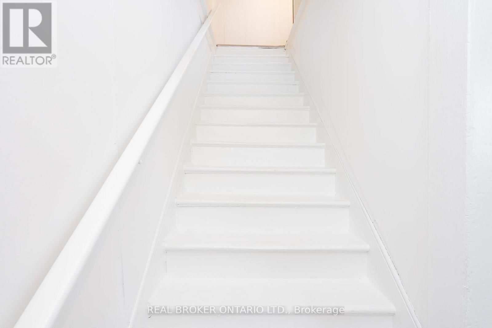 36 BRUCE STREET Image 27