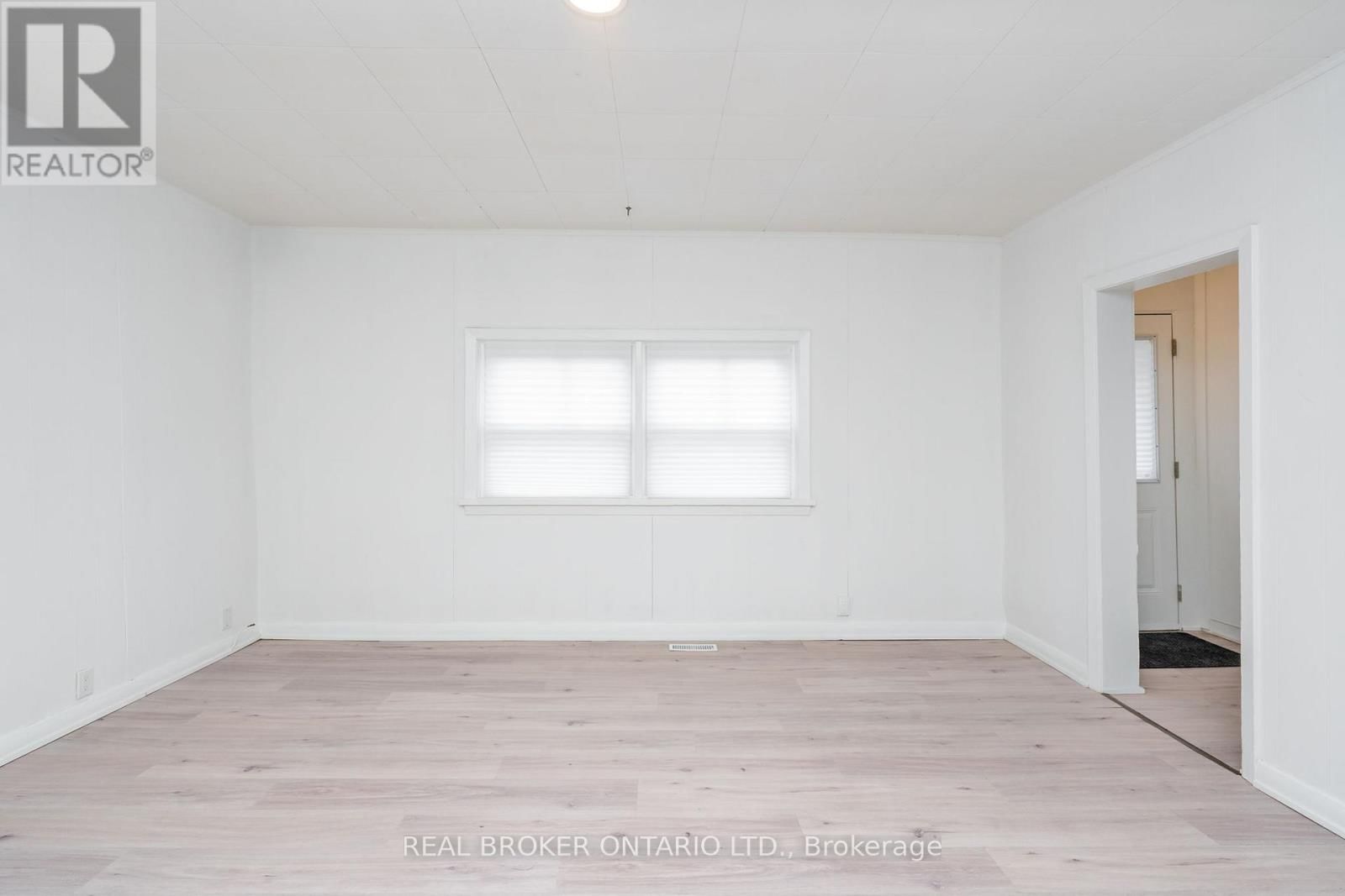 38 BRUCE STREET Image 20