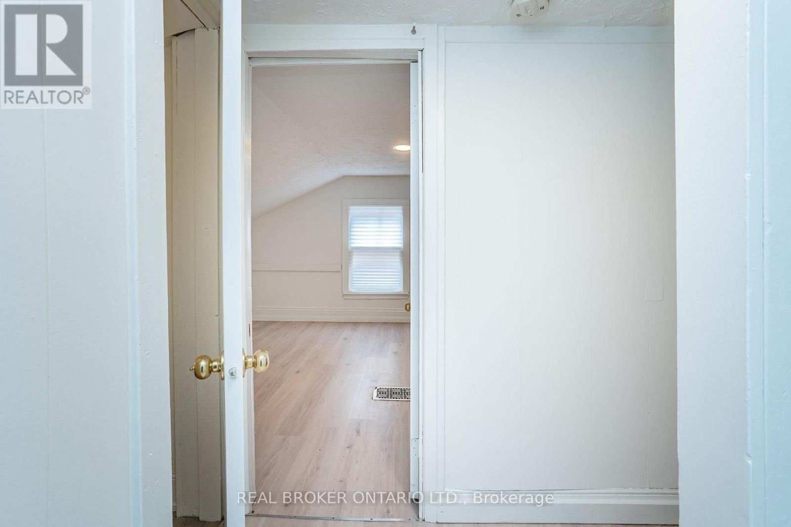 38 BRUCE STREET Image 28