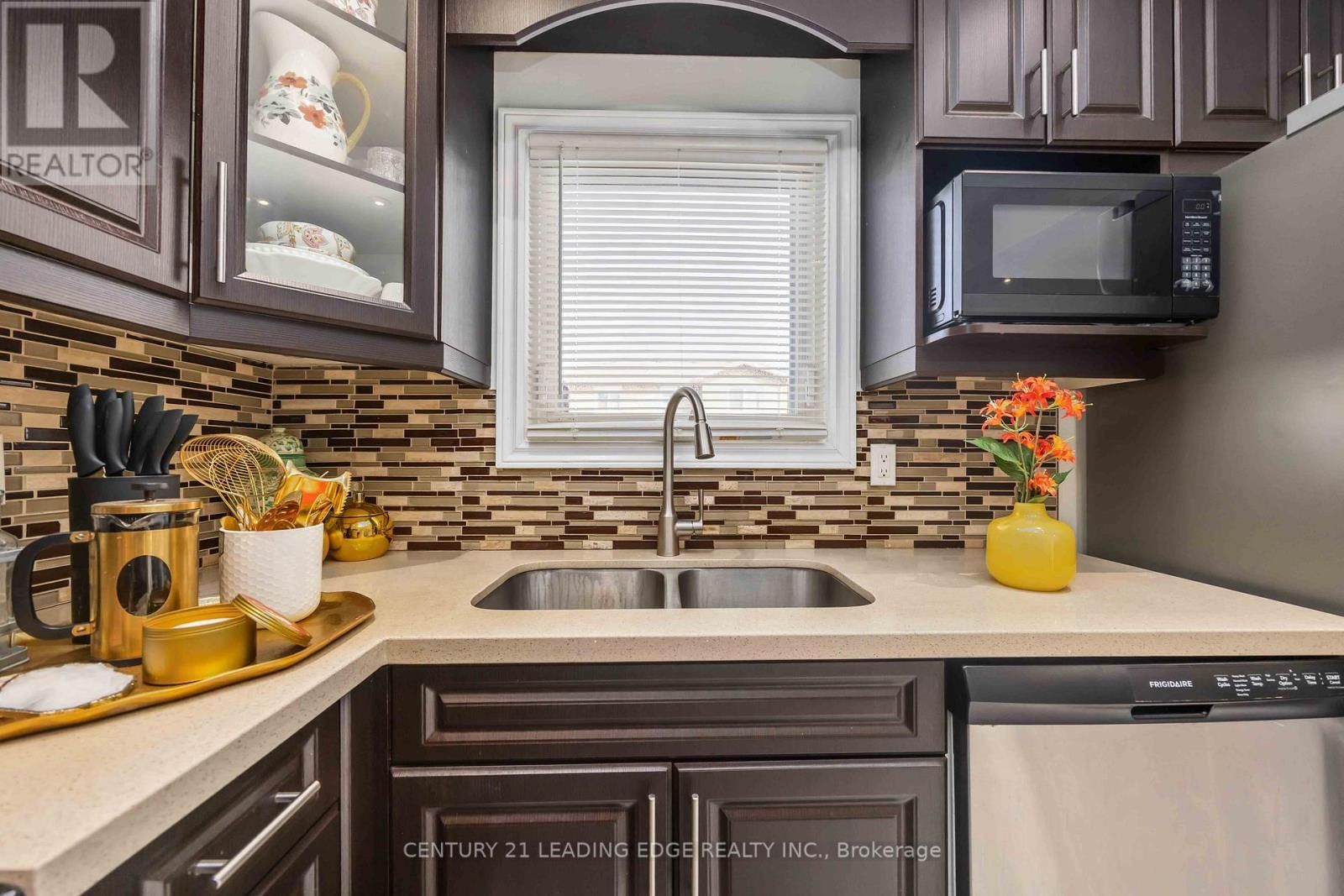 58 GROVER DRIVE Image 20