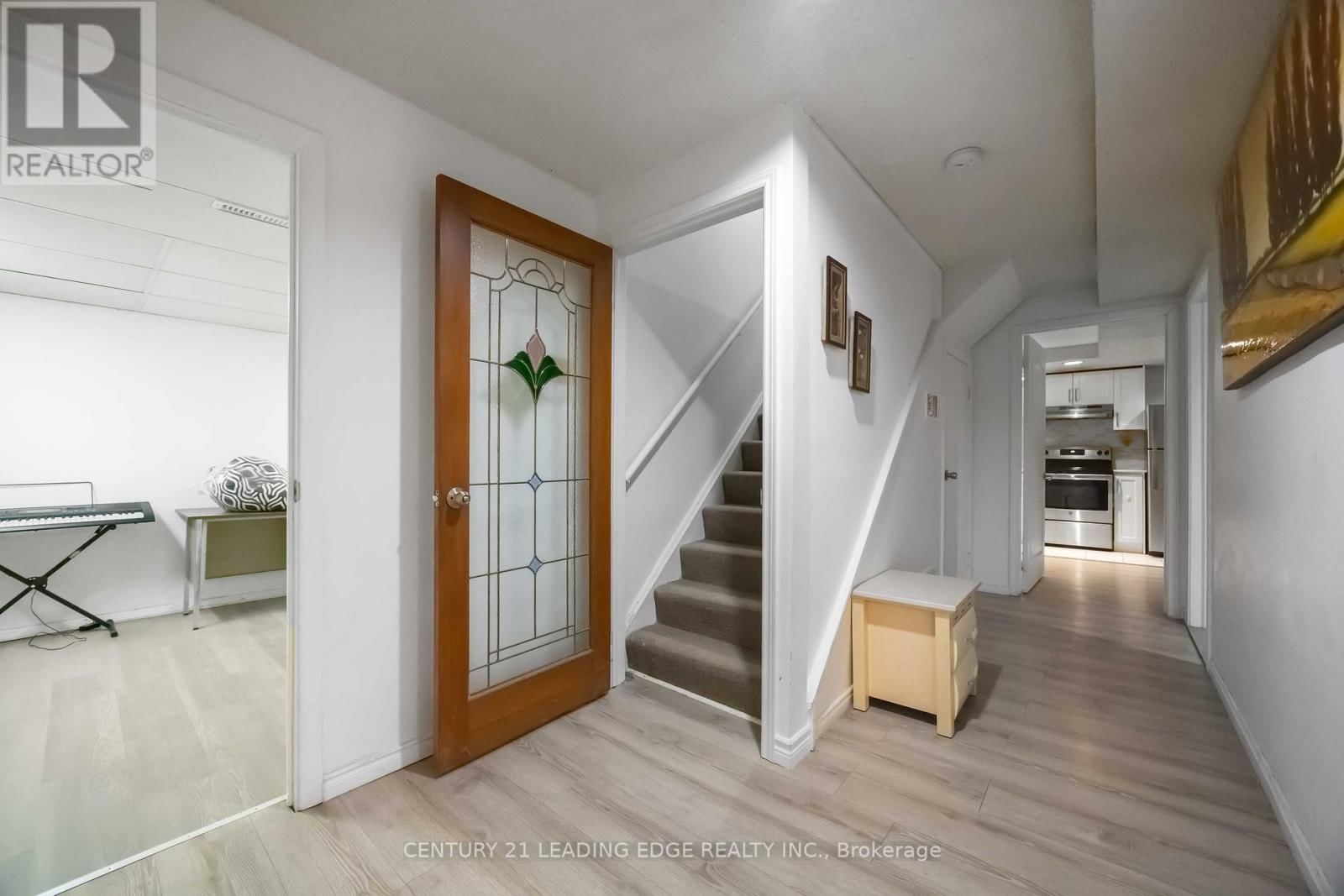 58 GROVER DRIVE Image 36