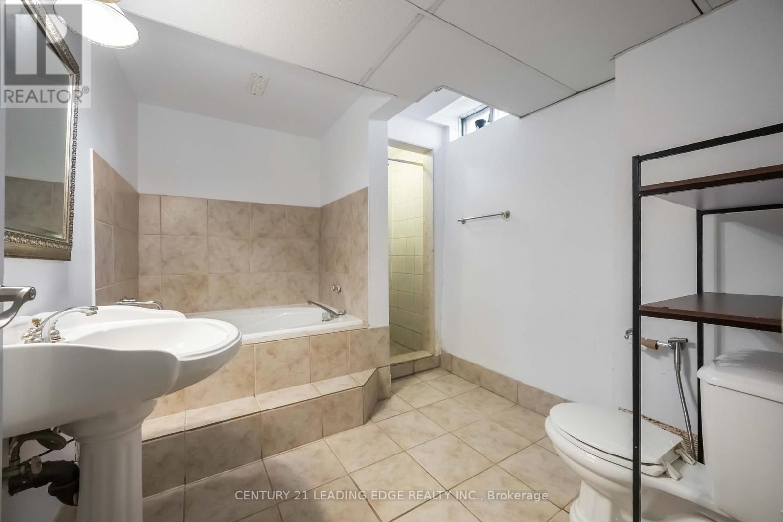 58 GROVER DRIVE Image 45