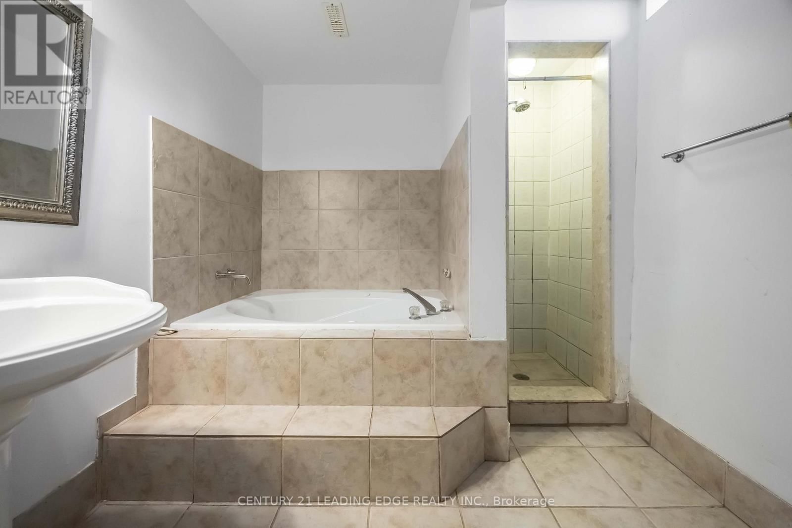 58 GROVER DRIVE Image 46