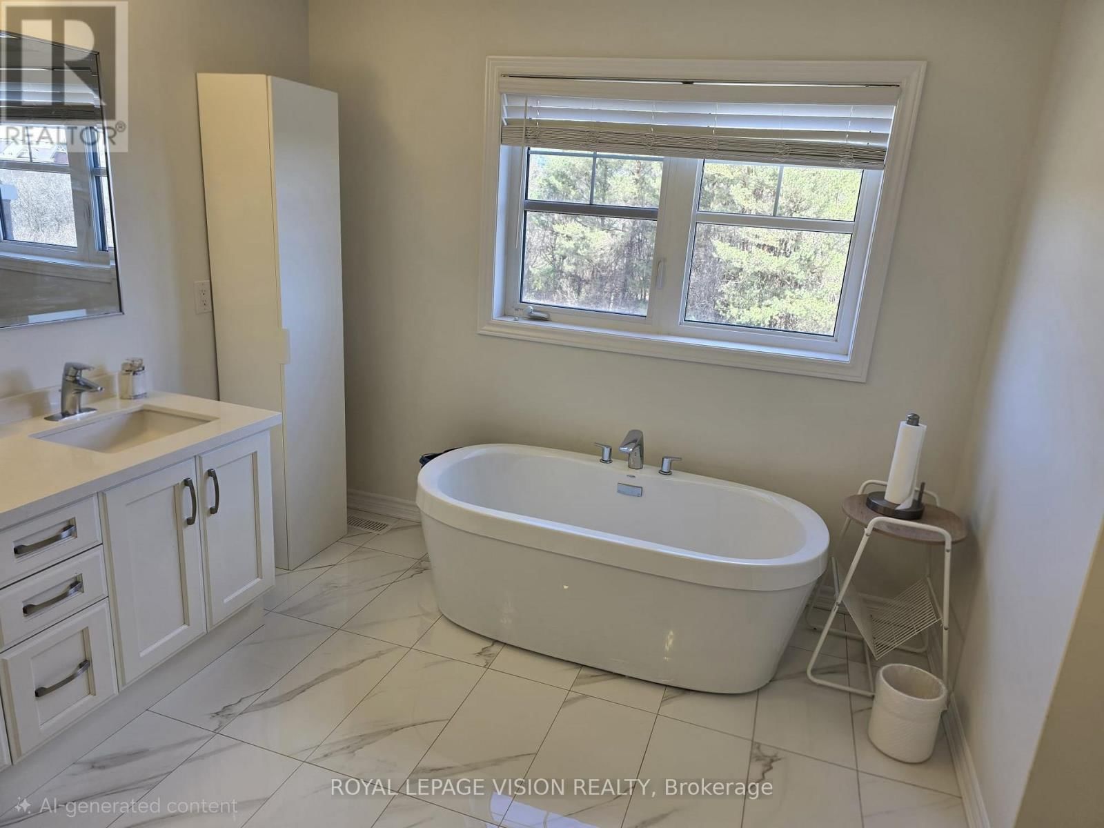 33 BREMNER STREET Image 16