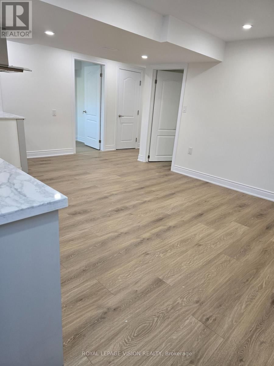 33 BREMNER STREET Image 27