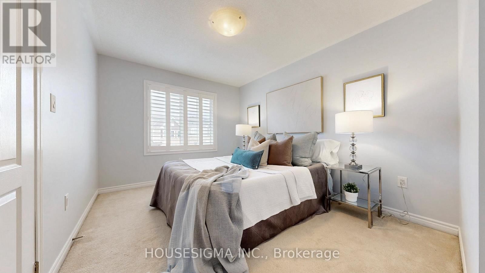 1097 SILK STREET Image 14