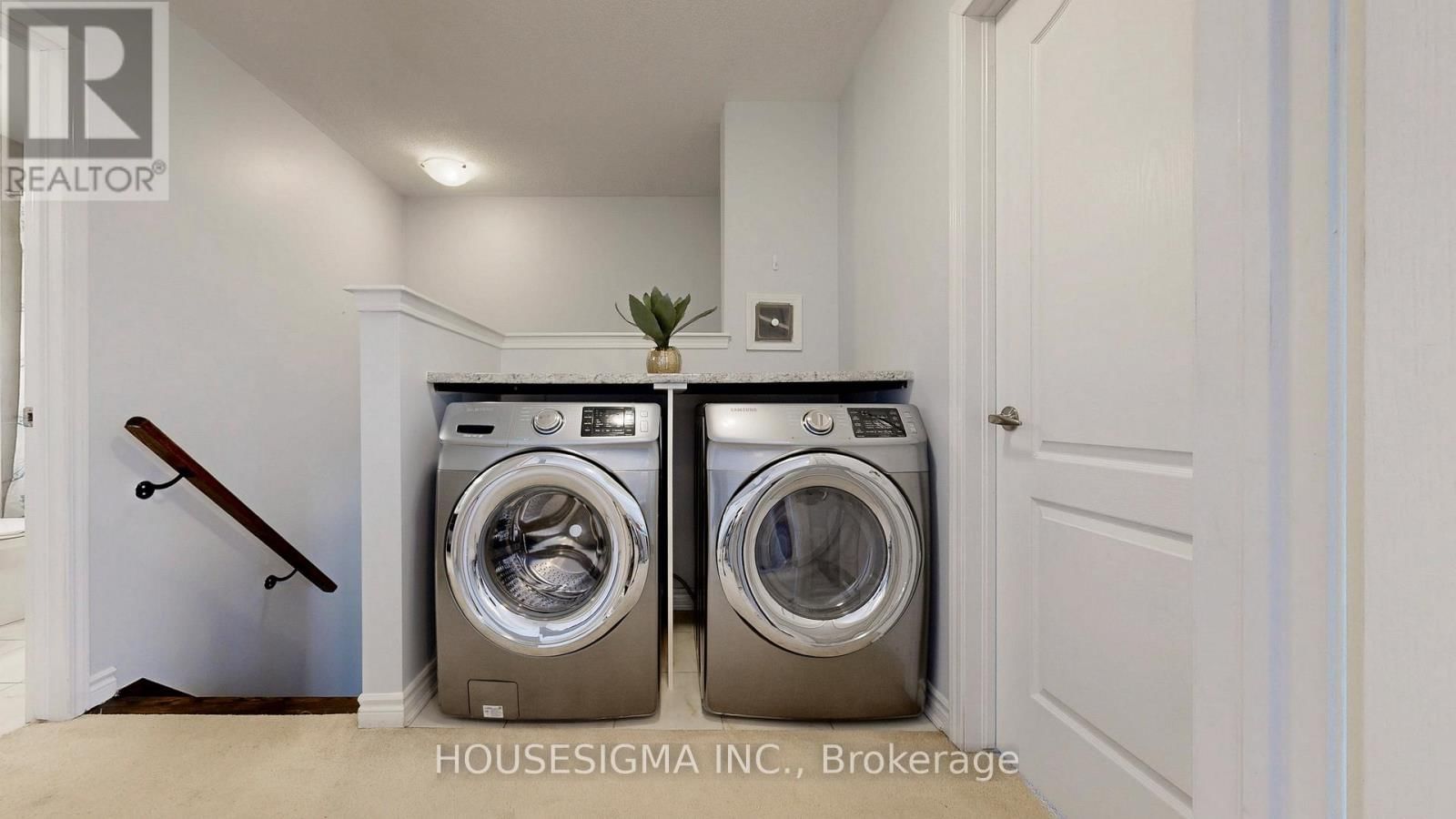 1097 SILK STREET Image 18