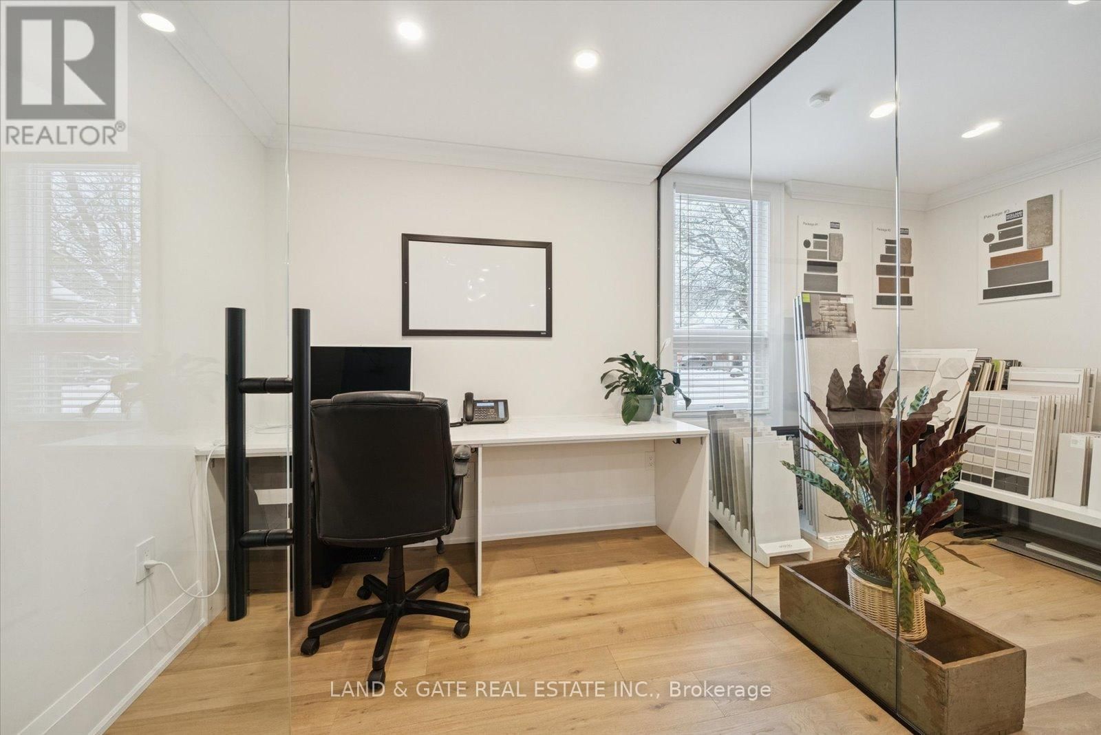 20 ELGIN STREET EAST Image 11