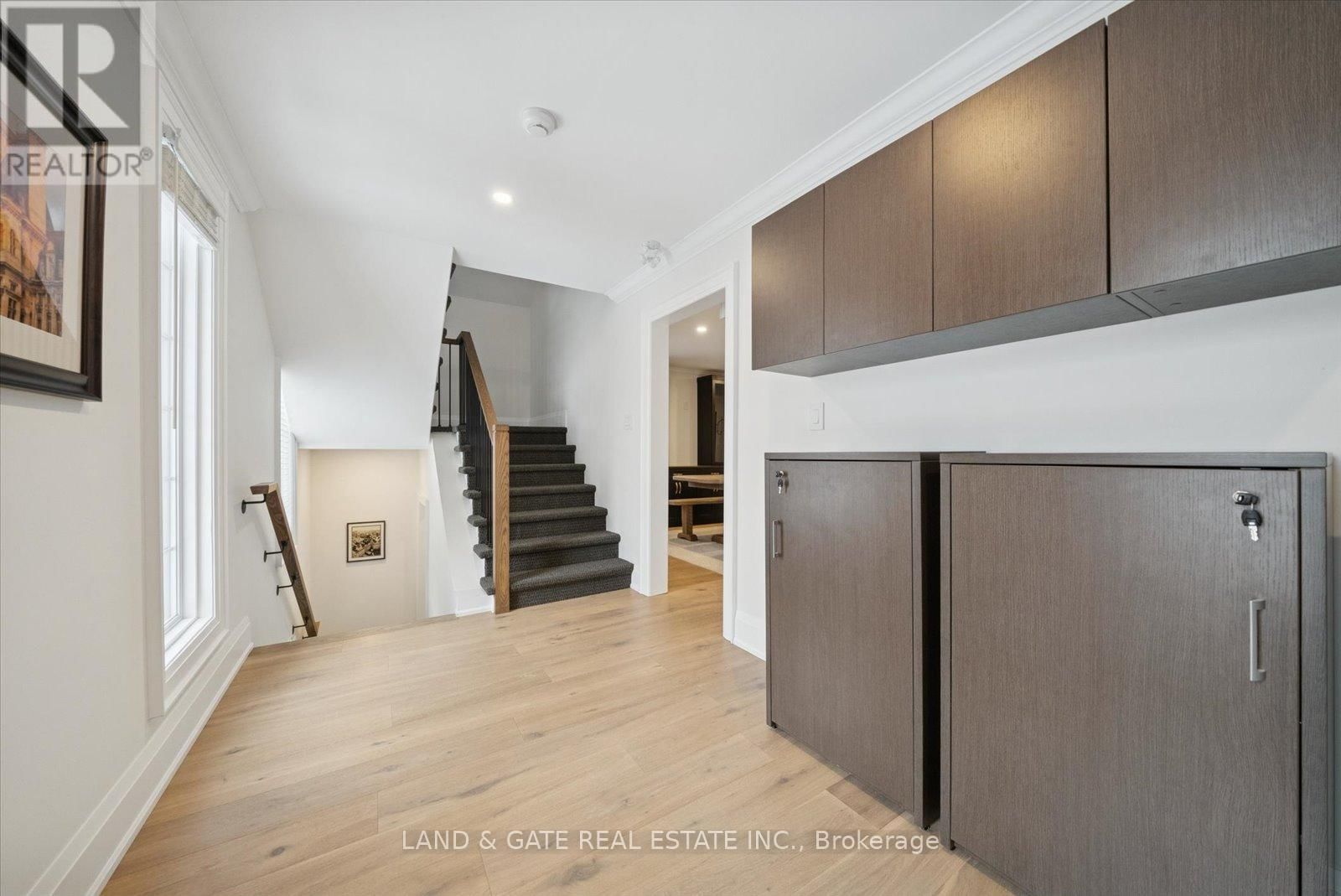 20 ELGIN STREET EAST Image 20