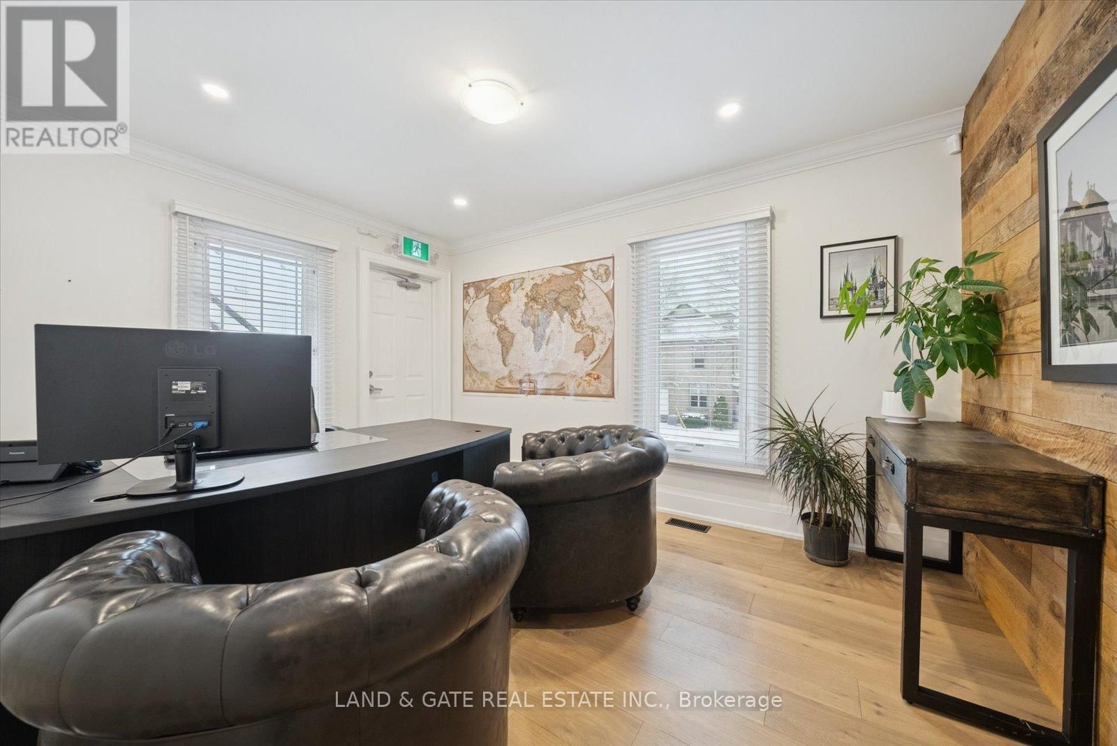 20 ELGIN STREET EAST Image 22