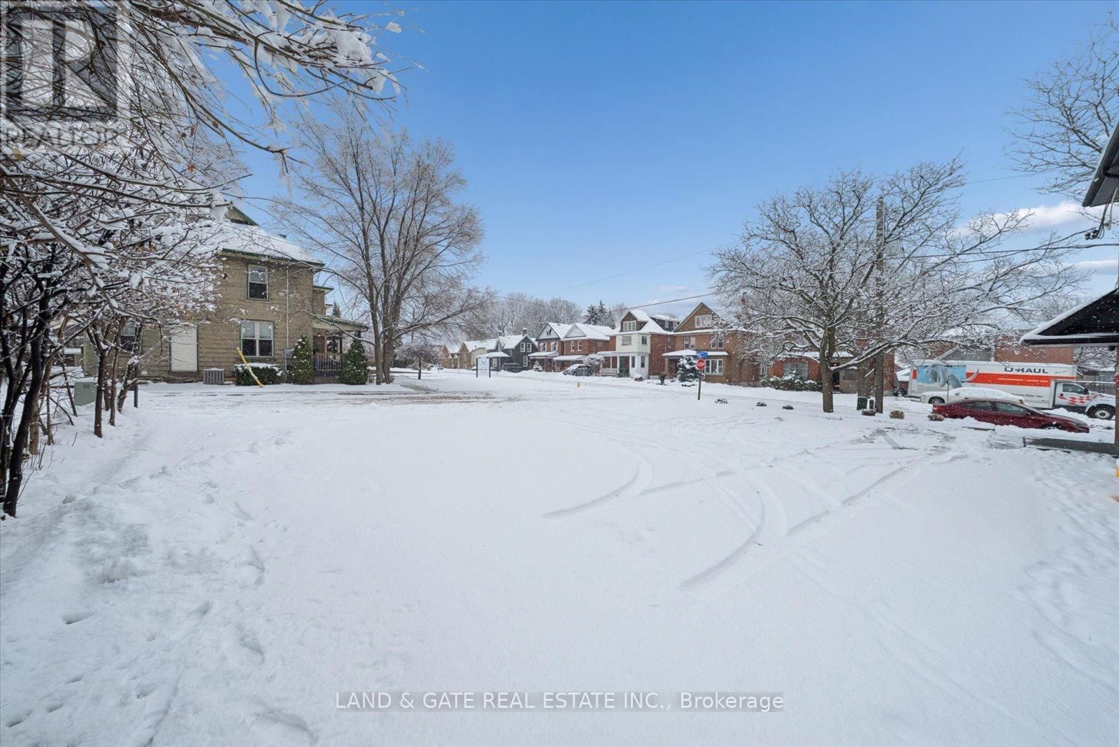 20 ELGIN STREET EAST Image 49