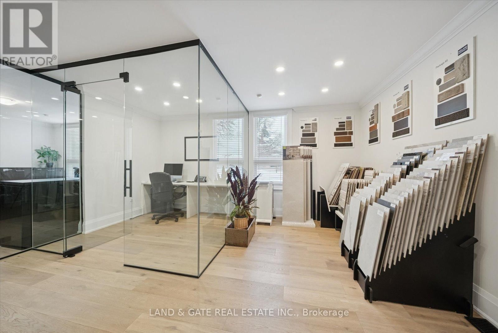 20 ELGIN STREET EAST Image 9