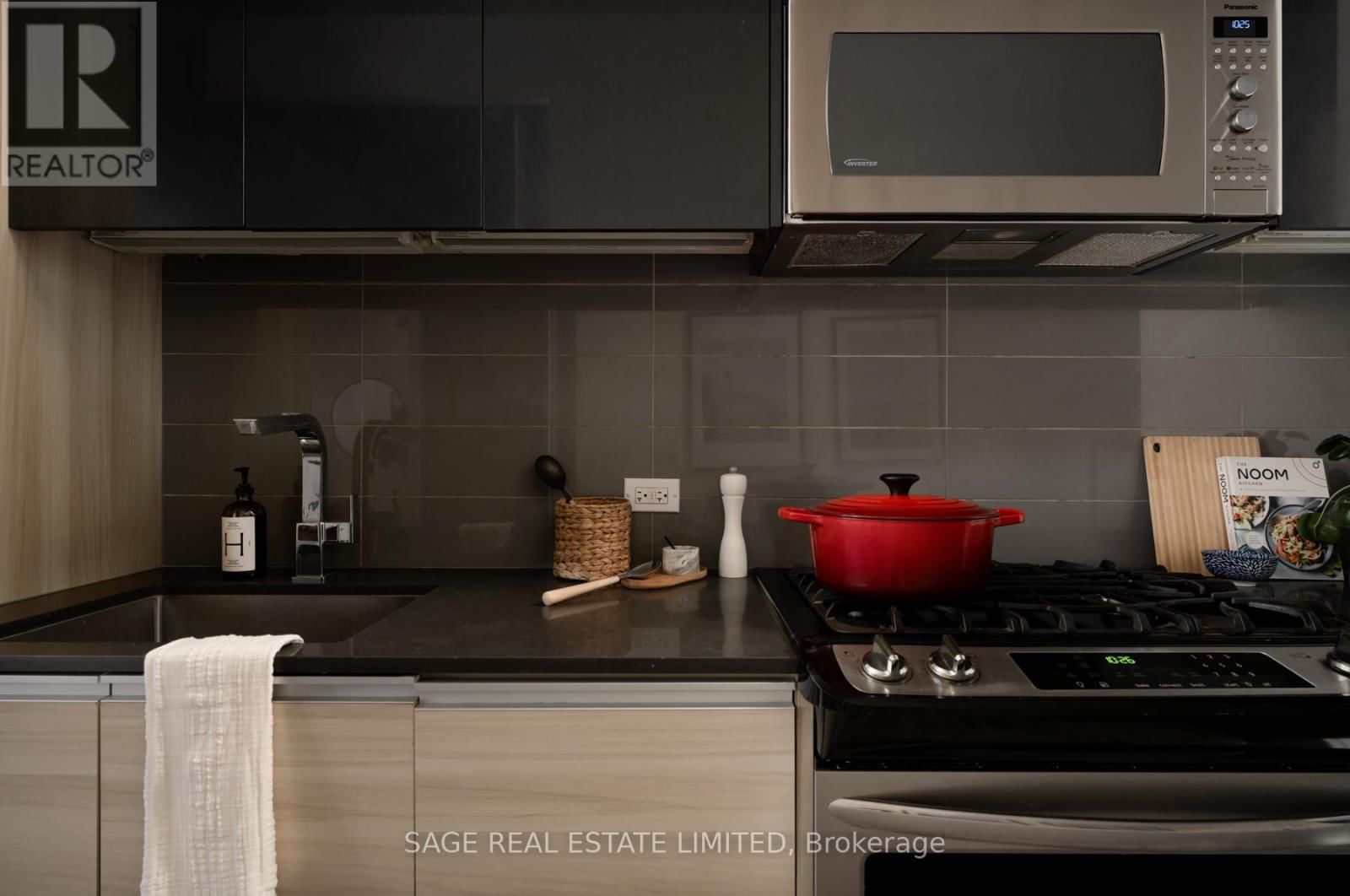 403 - 1238 DUNDAS STREET EAST Image 13