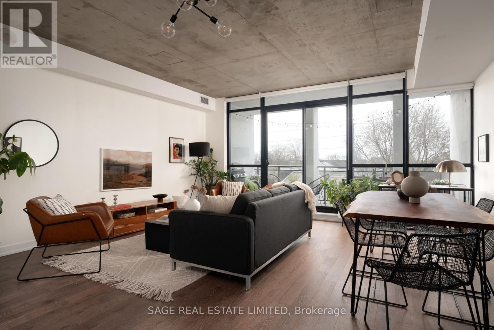 403 - 1238 DUNDAS STREET EAST Image 2