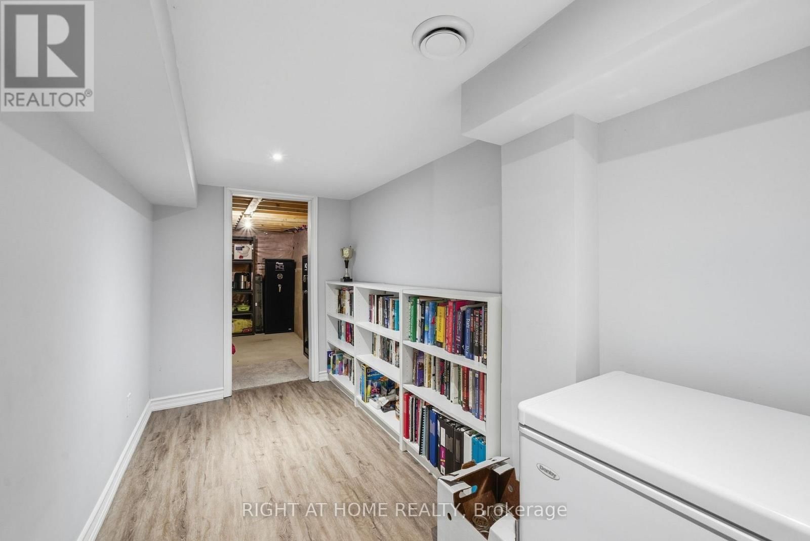 79 ROSS WRIGHT AVENUE Image 30