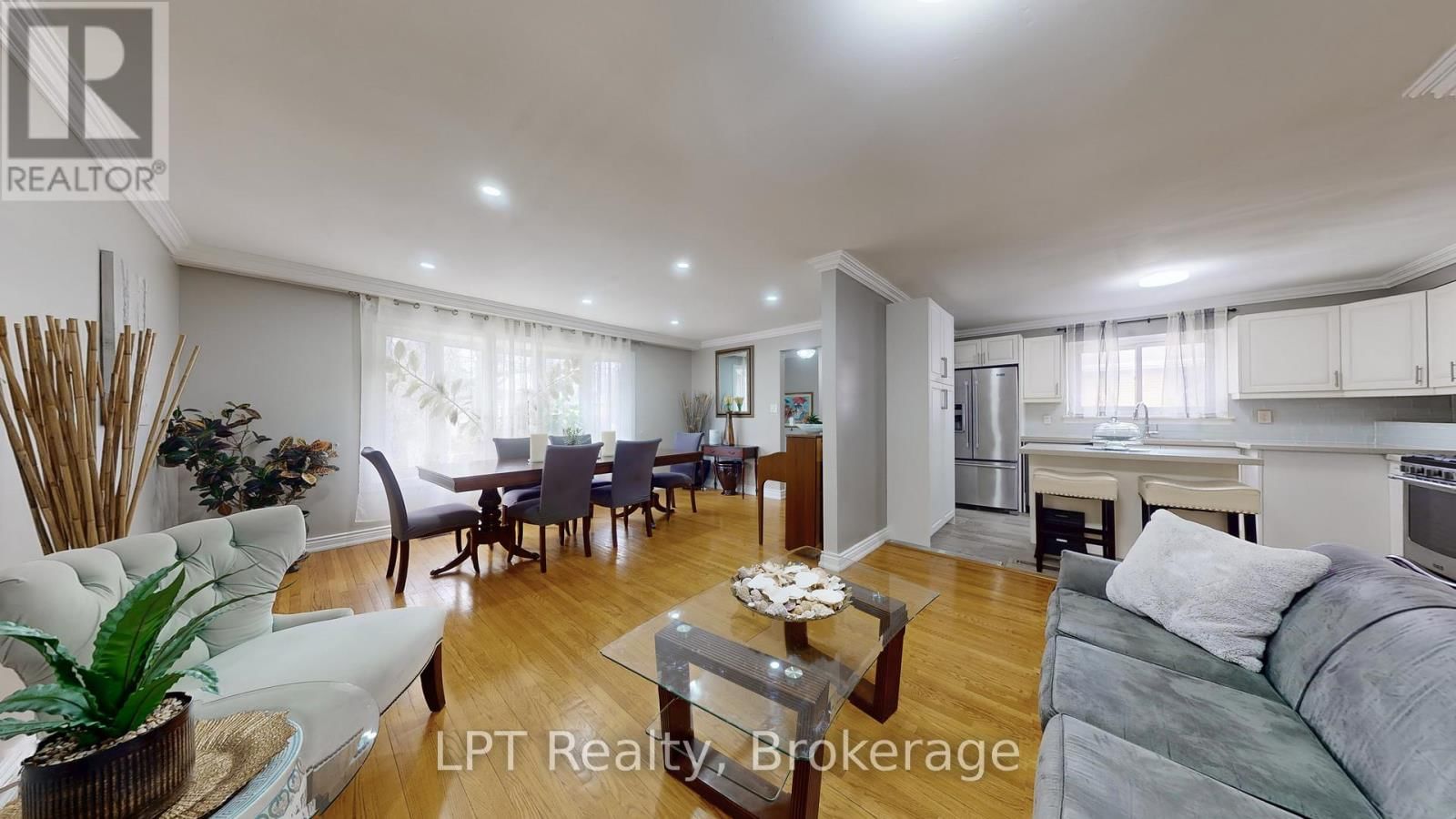 23 GORSEY SQUARE Image 6