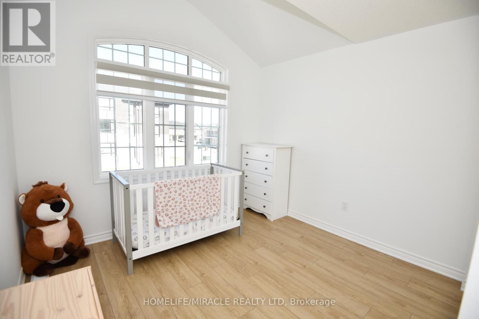 3220 BRIGADIER AVENUE Image 21