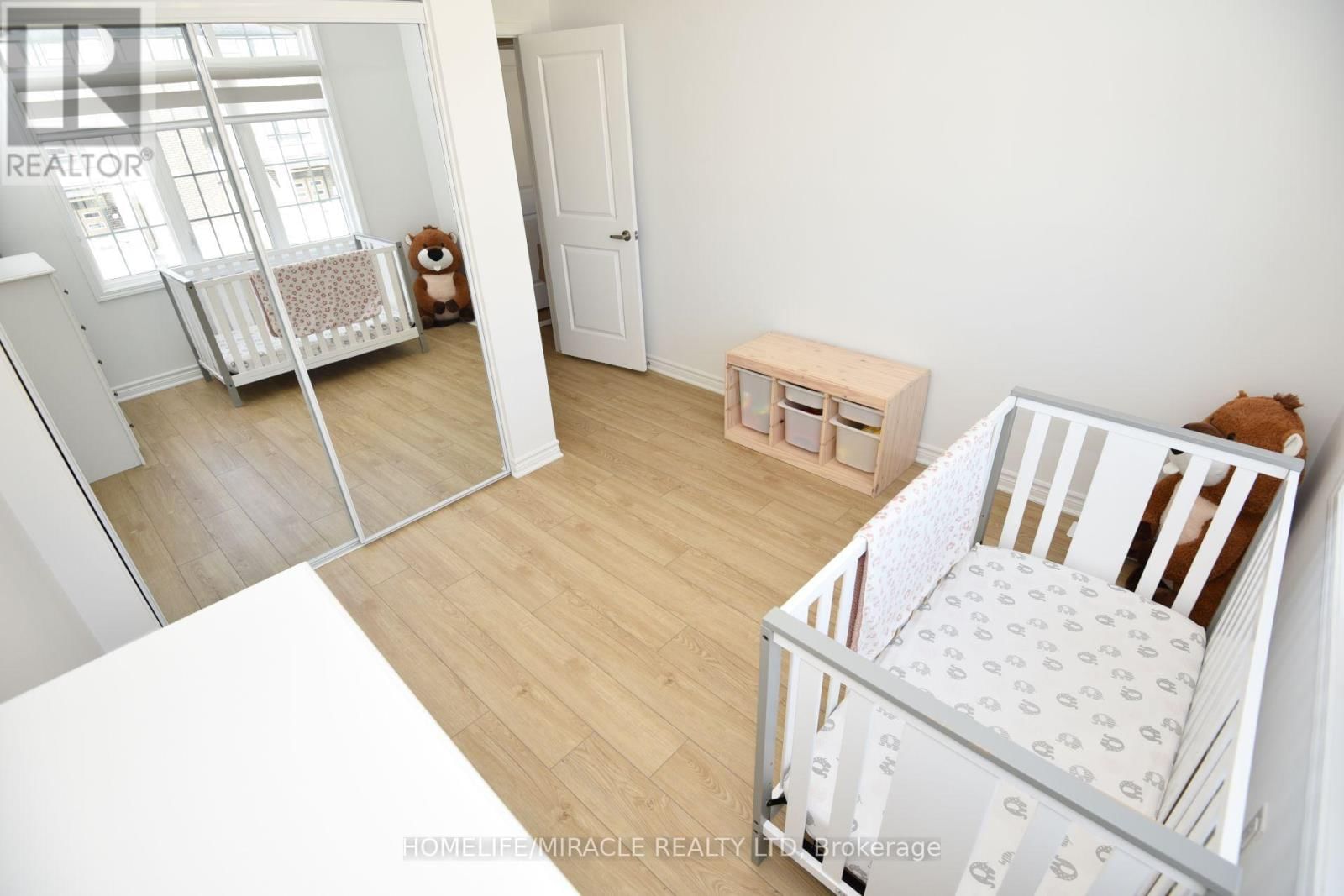 3220 BRIGADIER AVENUE Image 22