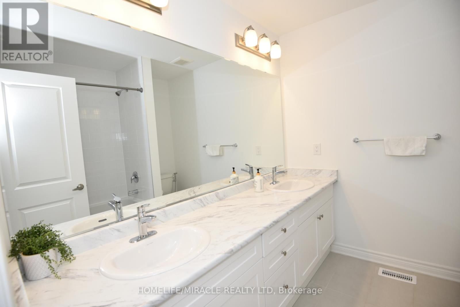 3220 BRIGADIER AVENUE Image 25