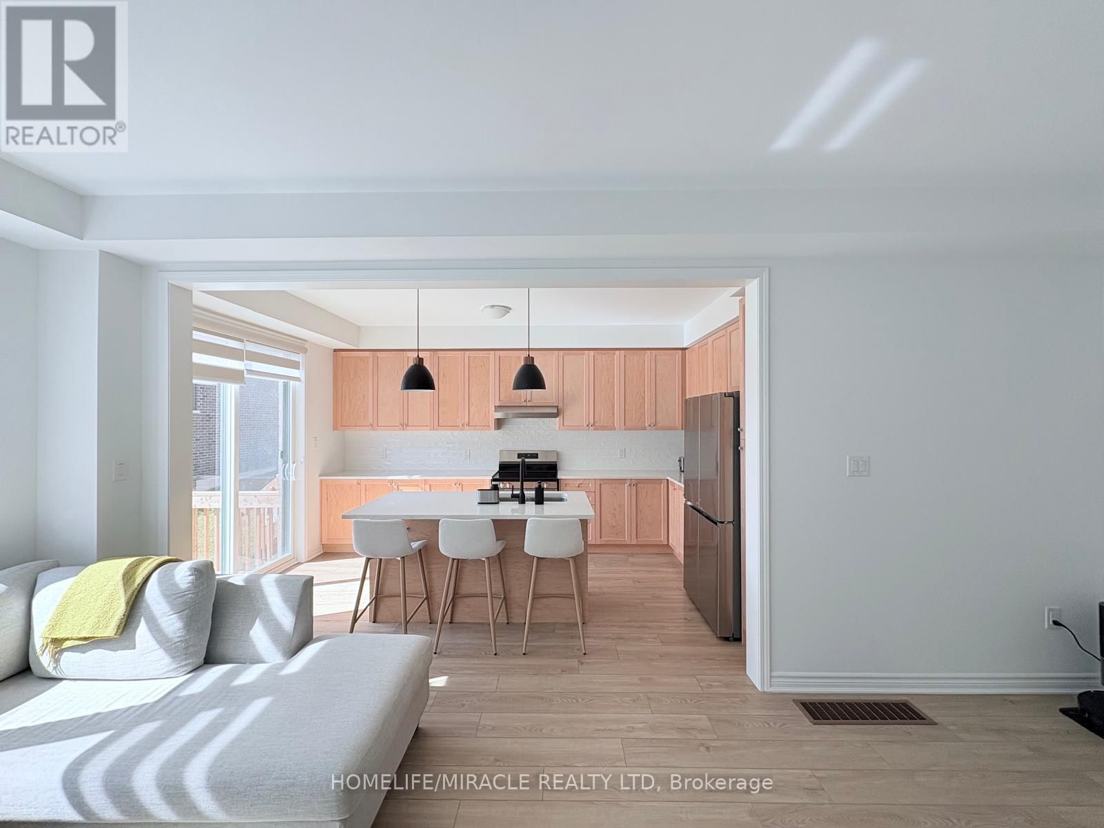 3220 BRIGADIER AVENUE Image 9