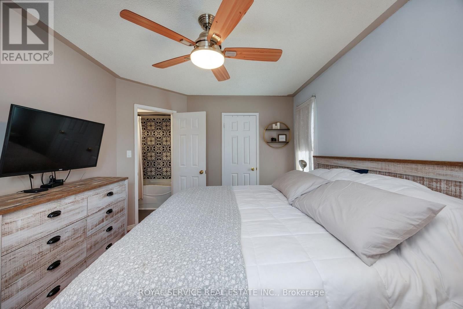 41 APPLE BLOSSOM BOULEVARD Image 23