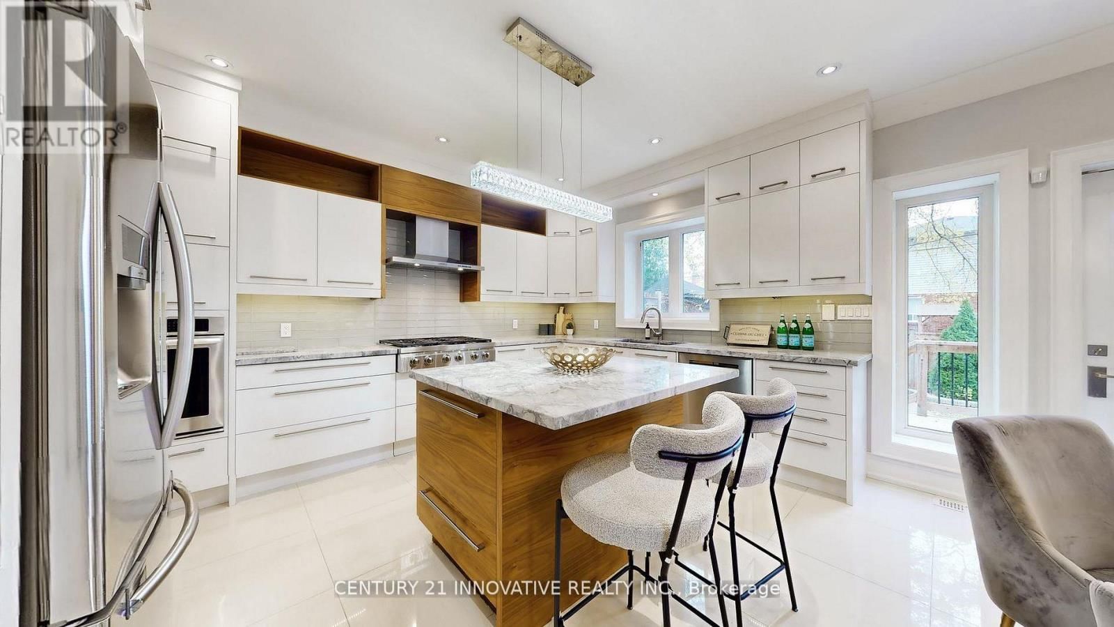 1 DUSTAN CRESCENT Image 13