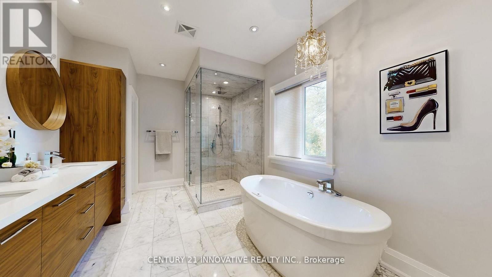 1 DUSTAN CRESCENT Image 22