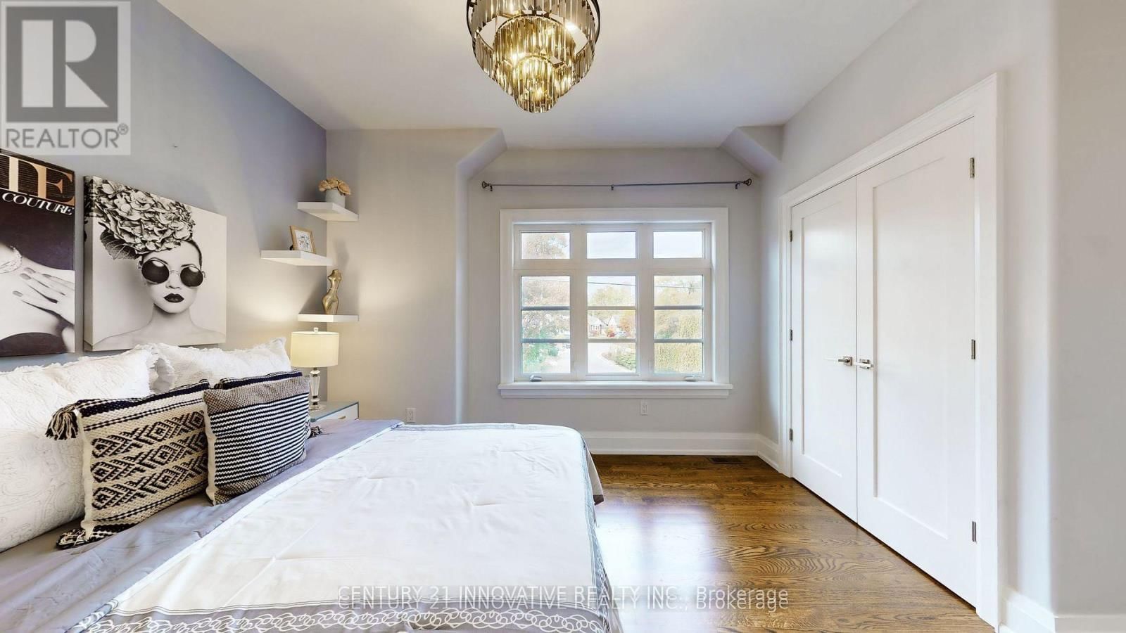 1 DUSTAN CRESCENT Image 28