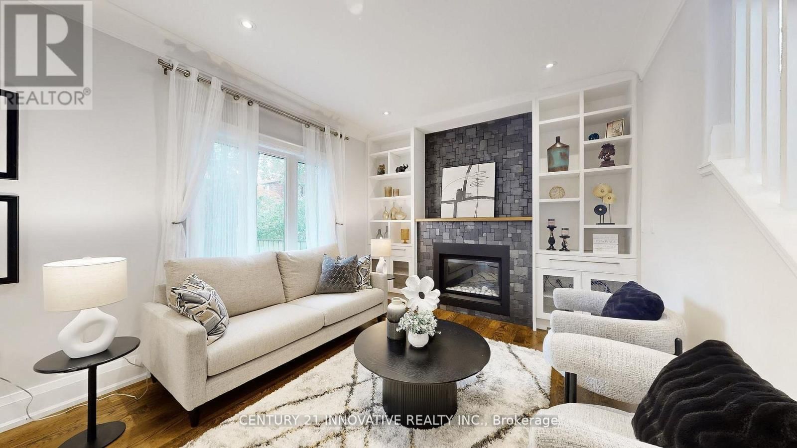 1 DUSTAN CRESCENT Image 4