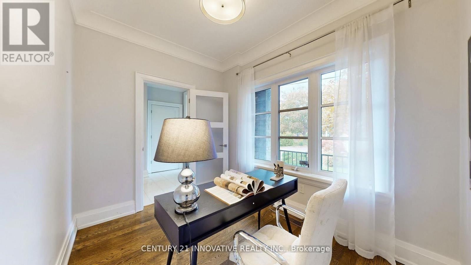 1 DUSTAN CRESCENT Image 8