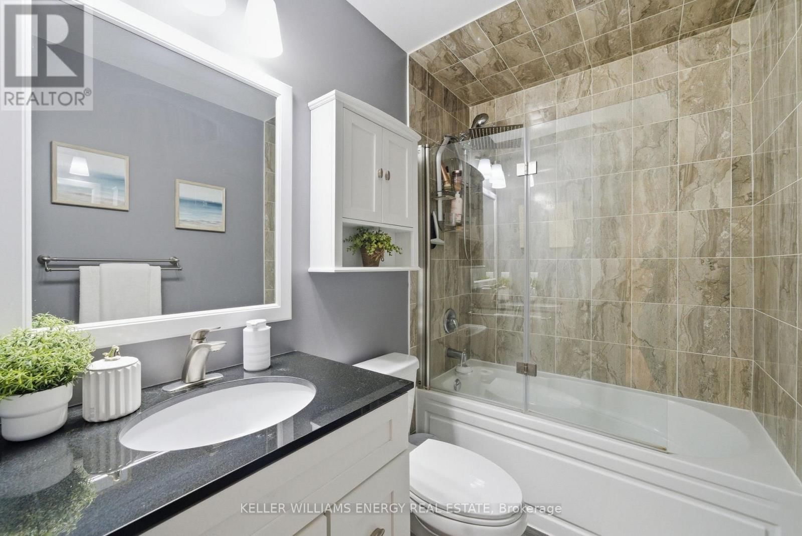 98 TABARET CRESCENT Image 16