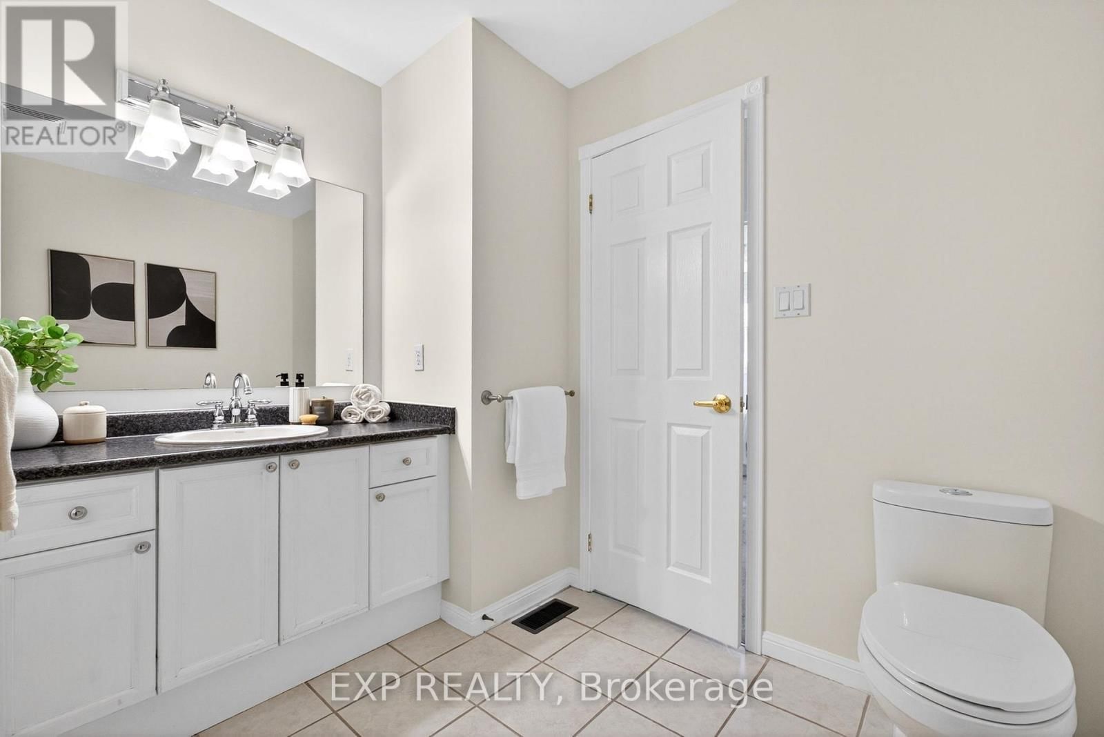 808 GREYSTONE COURT EAST Image 37