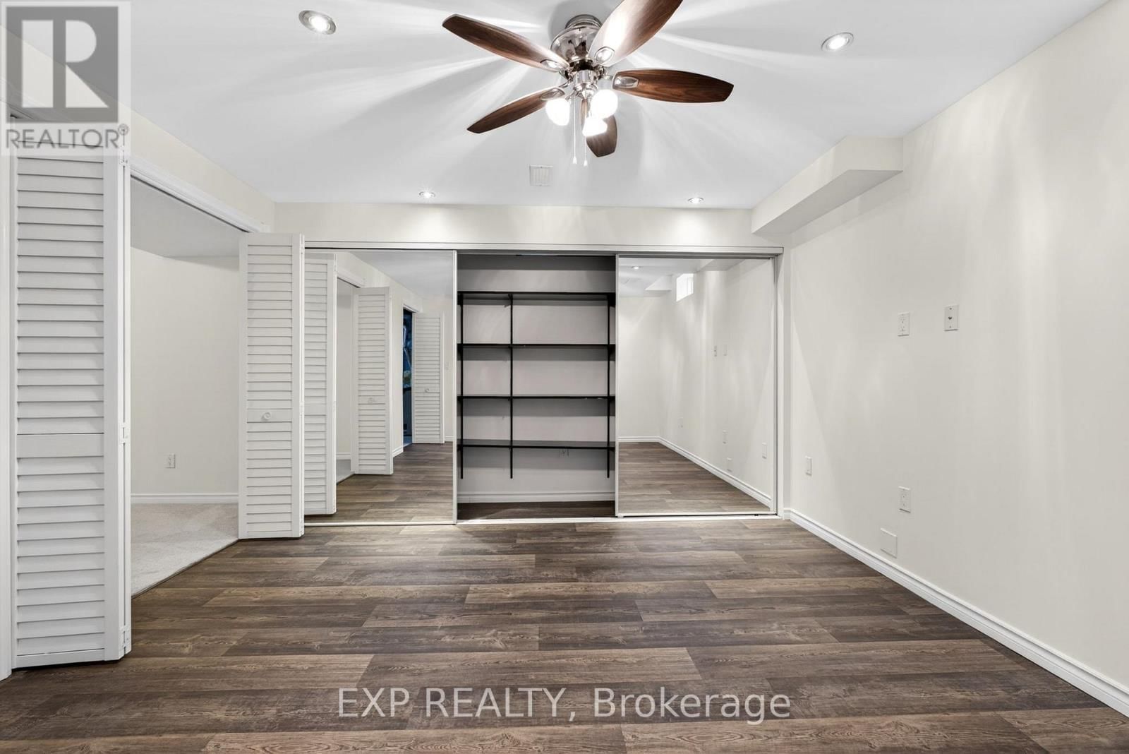 808 GREYSTONE COURT EAST Image 41