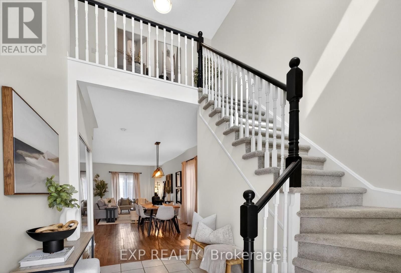 808 GREYSTONE COURT EAST Image 6