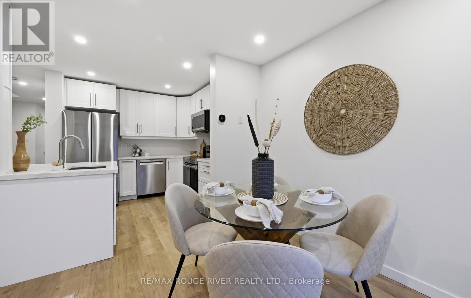 5 SOMERSCALES DRIVE Image 11