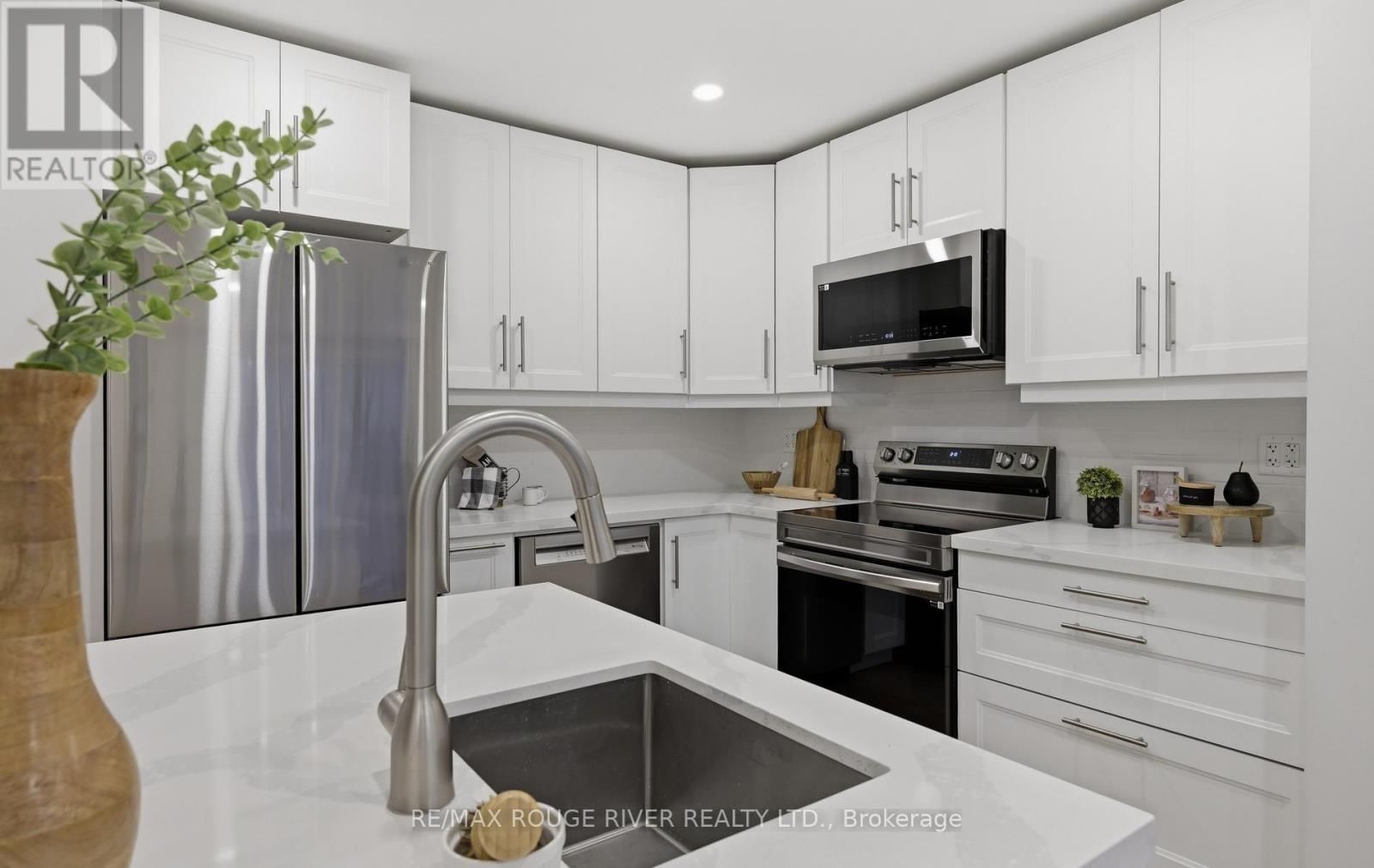 5 SOMERSCALES DRIVE Image 14