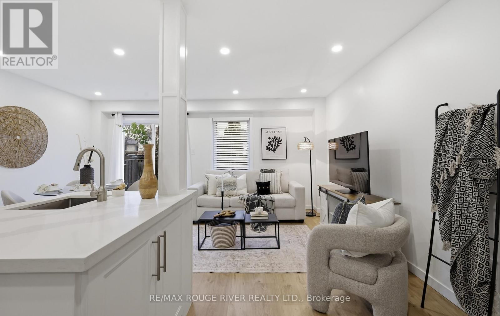 5 SOMERSCALES DRIVE Image 15