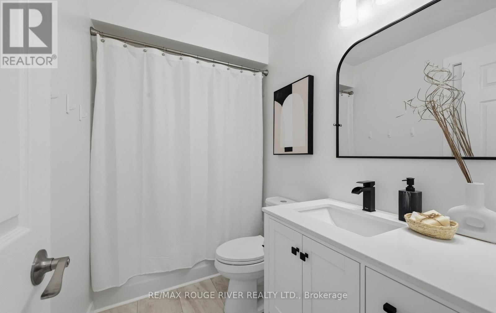 5 SOMERSCALES DRIVE Image 23