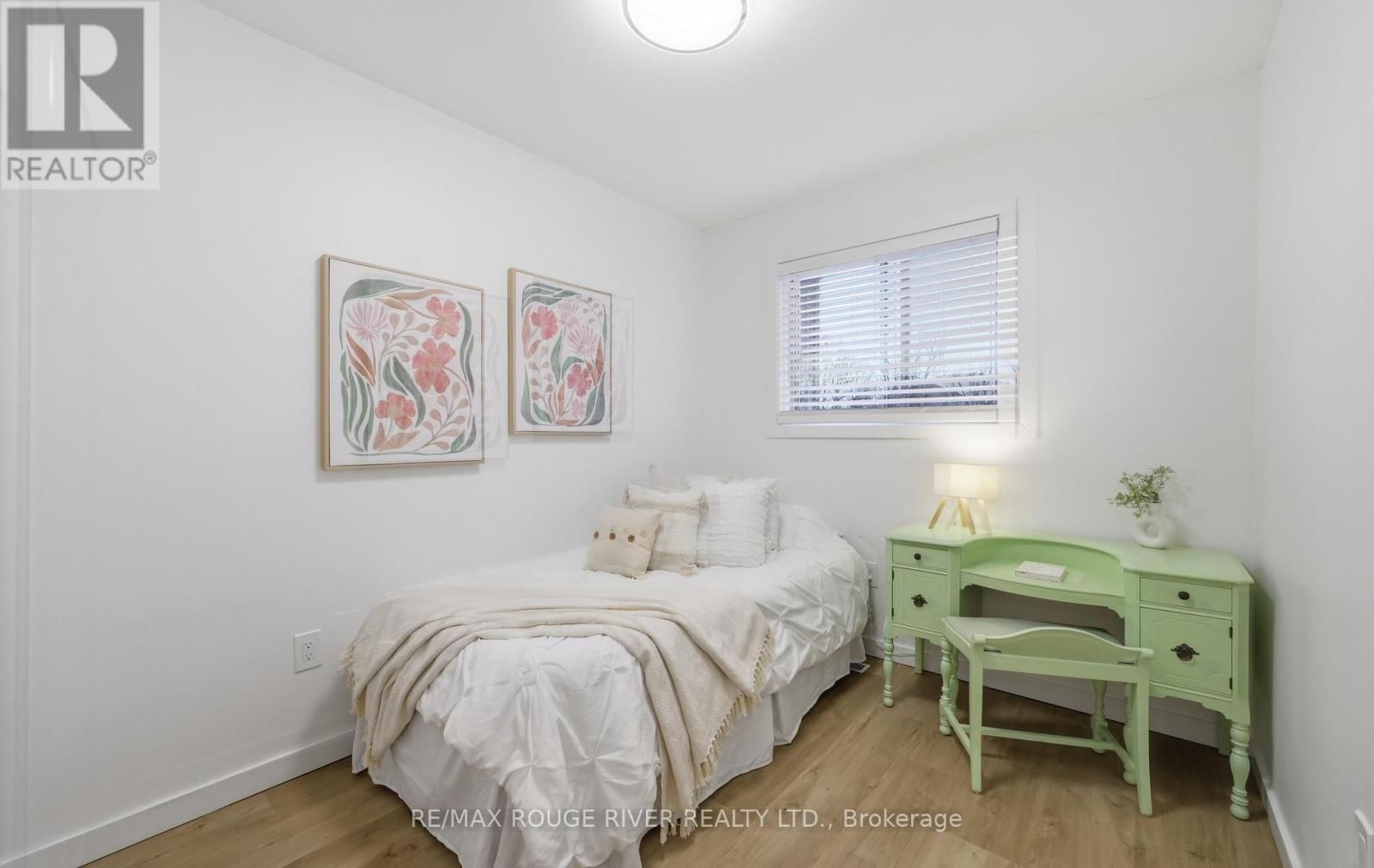 5 SOMERSCALES DRIVE Image 24