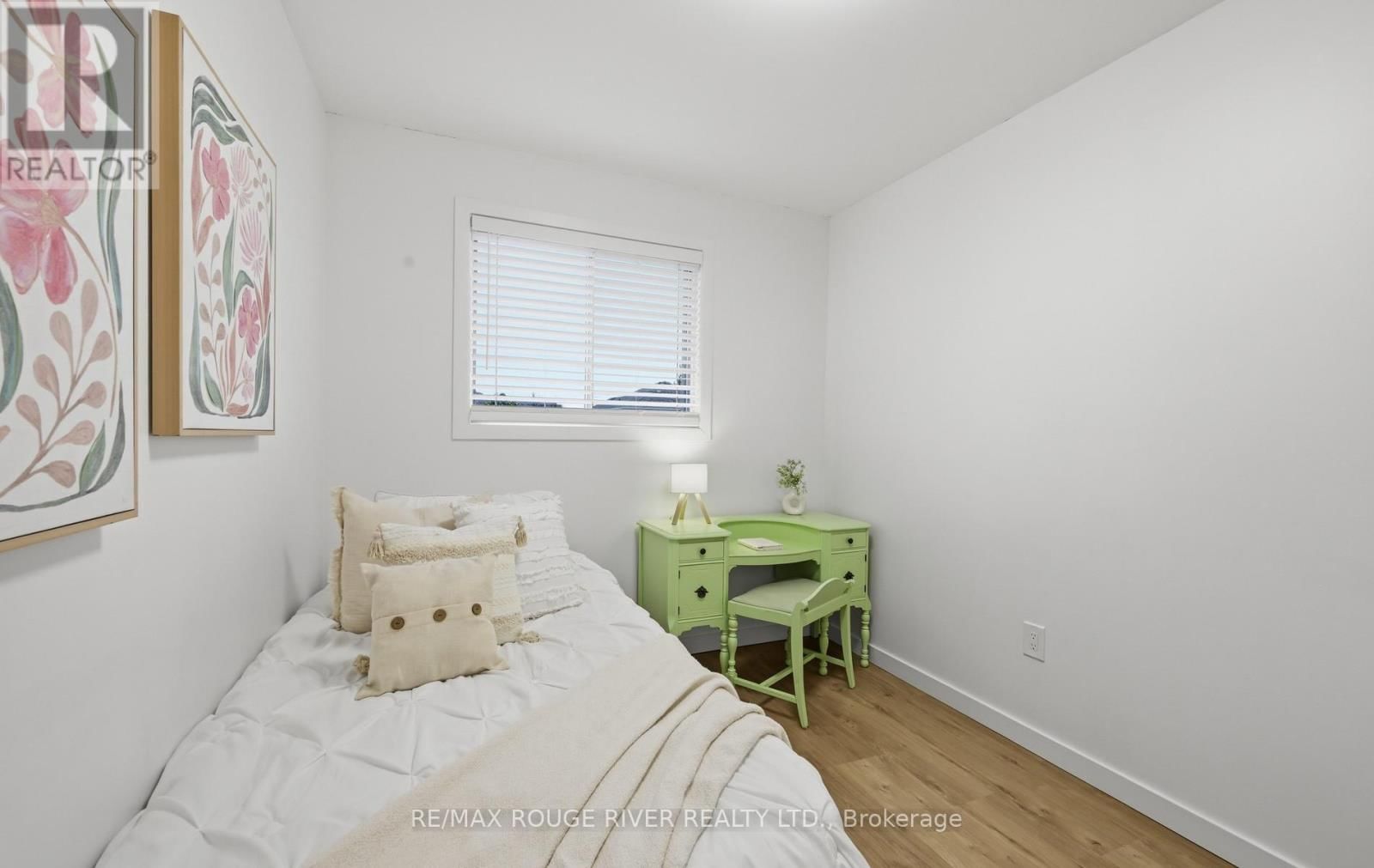 5 SOMERSCALES DRIVE Image 25