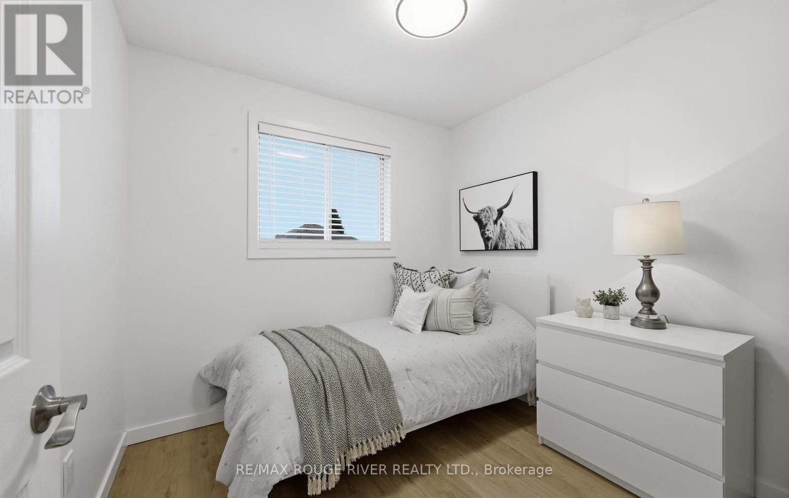 5 SOMERSCALES DRIVE Image 27